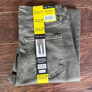 Well Worn High Rise Classic Straight Leg Pants Green NWT